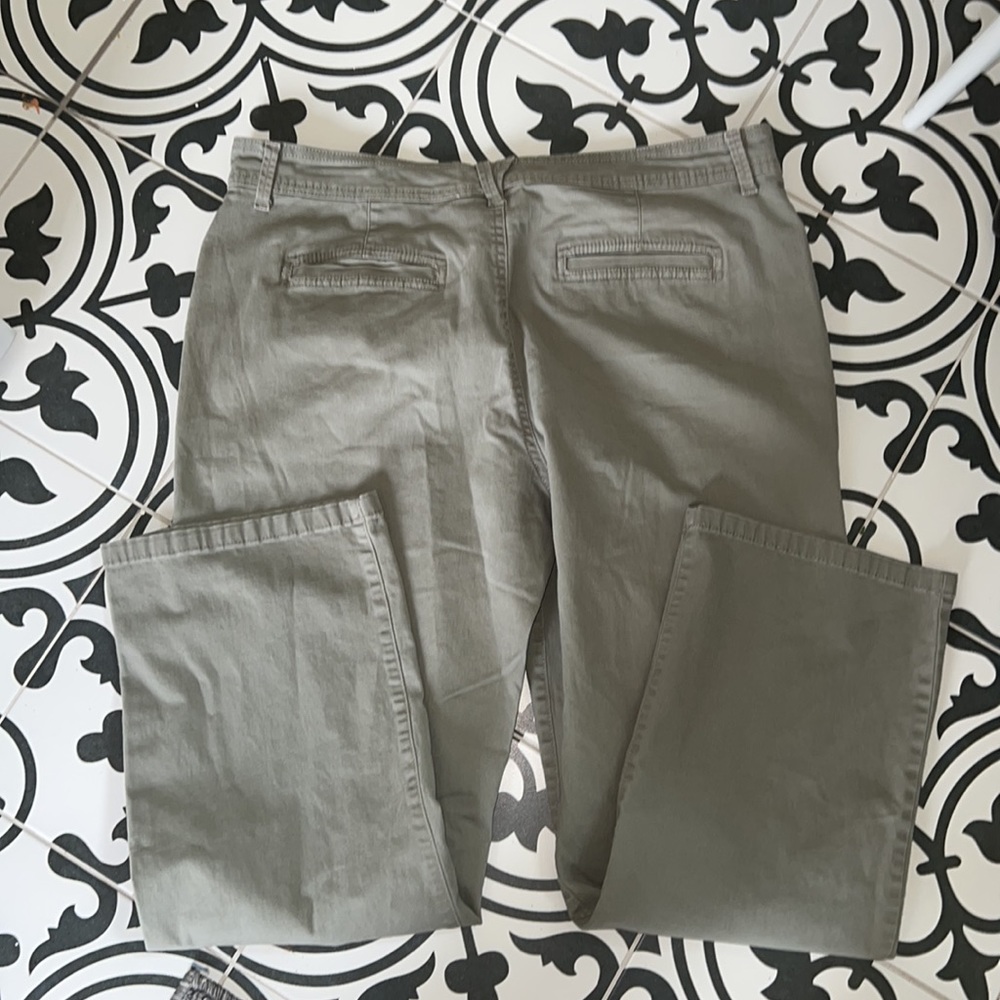 Gloria Vanderbilt size 14 short pant comfy and cotton fabric for summer #1